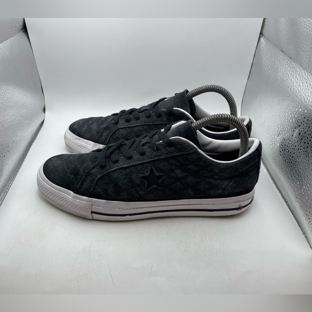 Converse One Star pro bones women’s black suede sneakers size 7.5